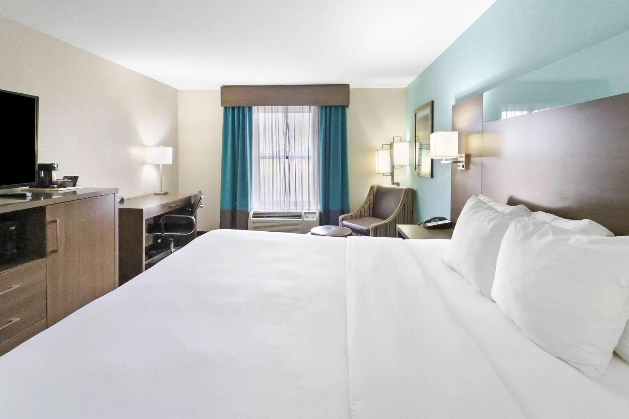 Comfort Inn Dunn Near I-95 Buitenkant foto