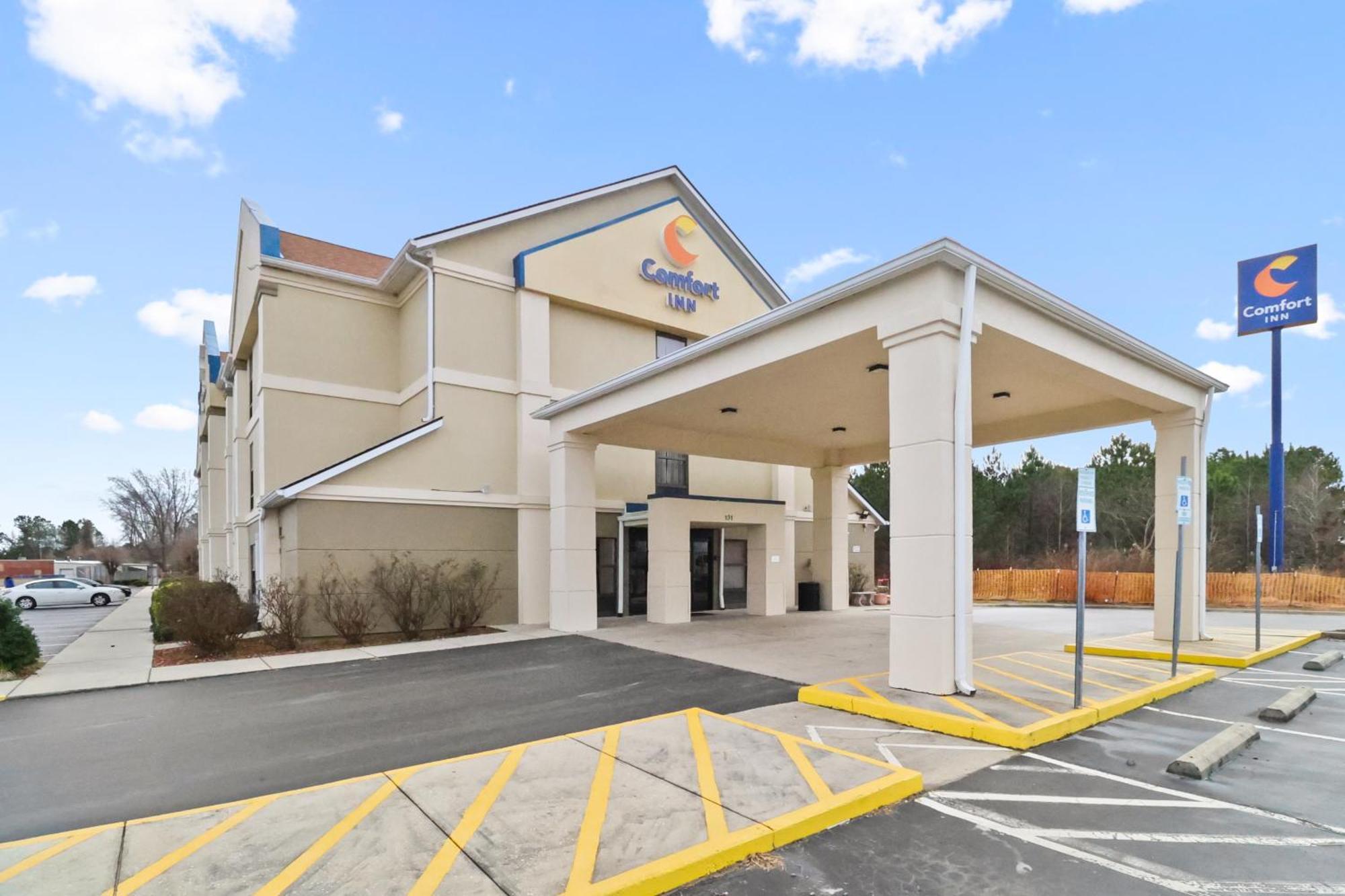 Comfort Inn Dunn Near I-95 Buitenkant foto